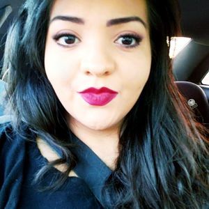 Meet your Posher, Anahi